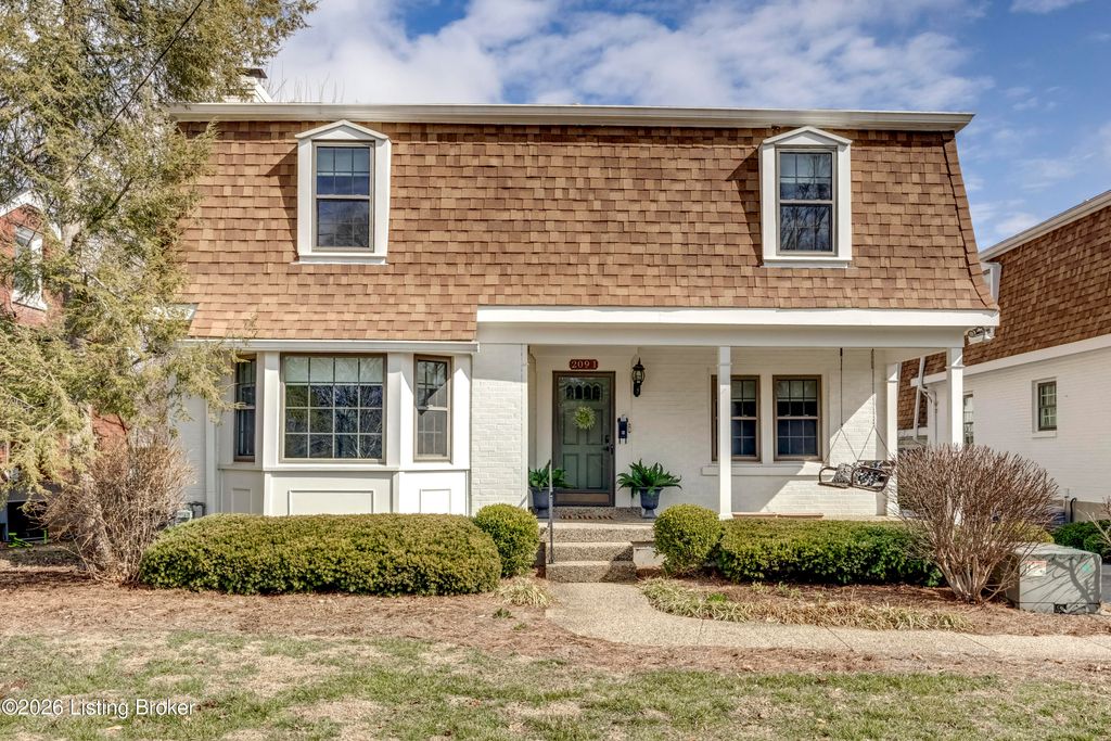 Photo of 209 Fairfax Ave #APT 1, Louisville, KY 40207 (MLS # 1710631)