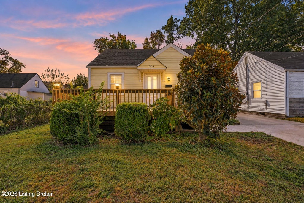 Photo of 304 Gheens Ave, Louisville, KY 40214 (MLS # 1733181)