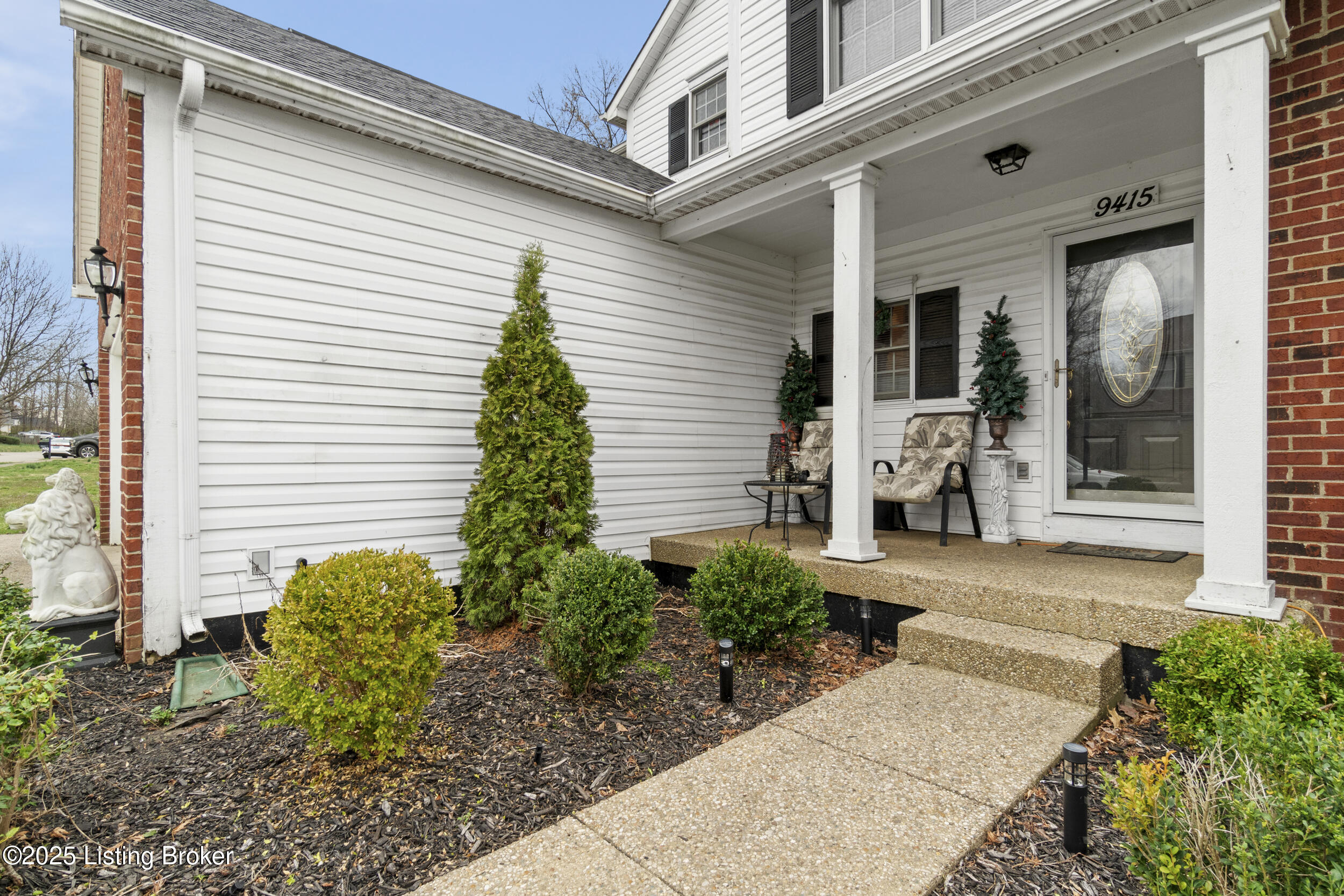 9415 River Trail Dr, Louisville, Kentucky image 4