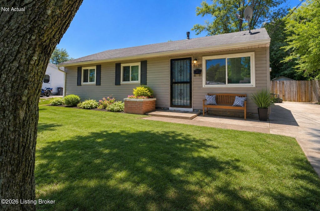 Photo of 9620 El Prado St, Louisville, KY 40272 (MLS # 1721616)