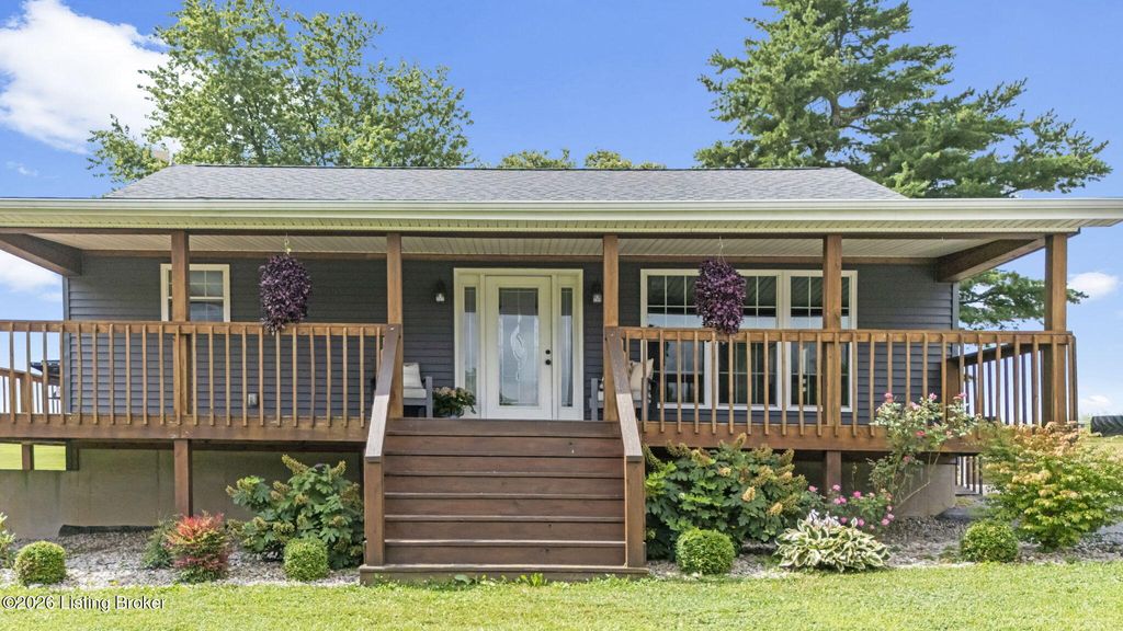 Photo of 145 Palmyra Rd, Bedford, KY 40006 (MLS # 1723288)