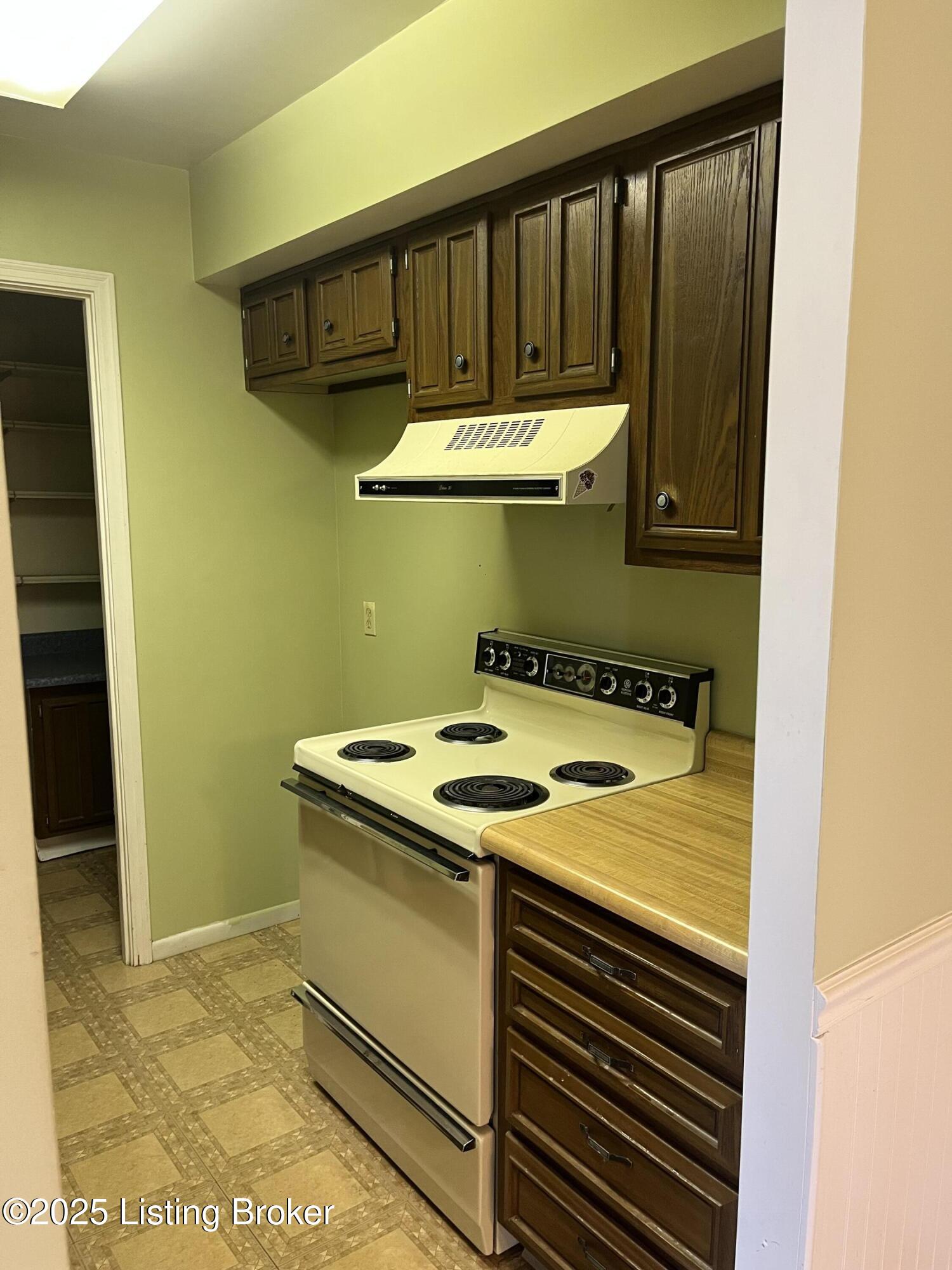 2814 Dry Ridge Ct, Villa Hills, Kentucky image 7