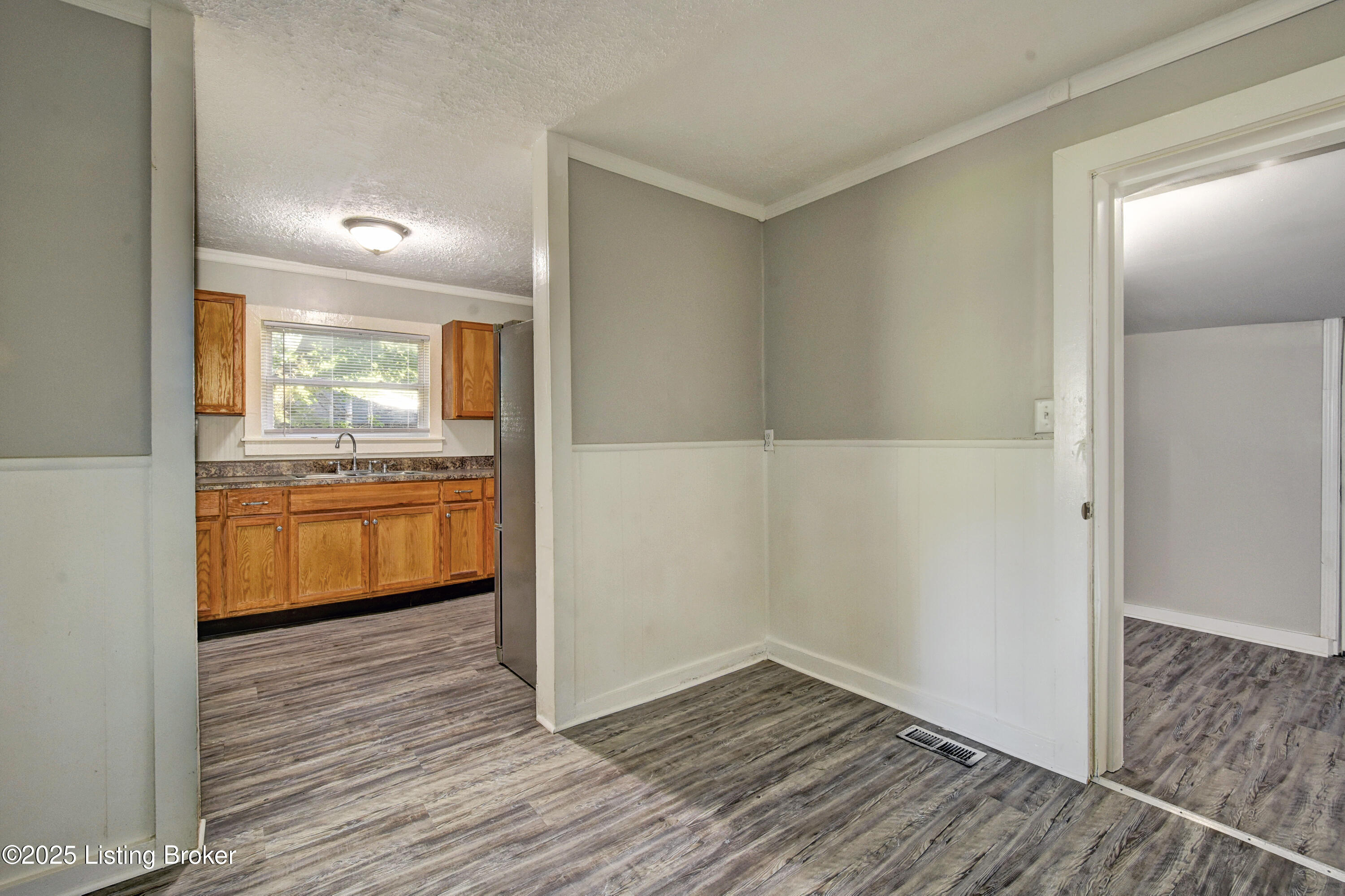 1229 Bates Ave, Louisville, Kentucky image 5