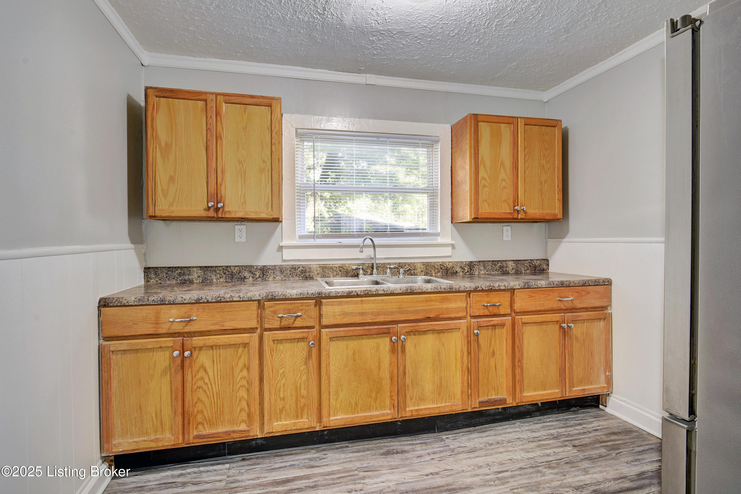 1229 Bates Ave, Louisville, Kentucky image 3