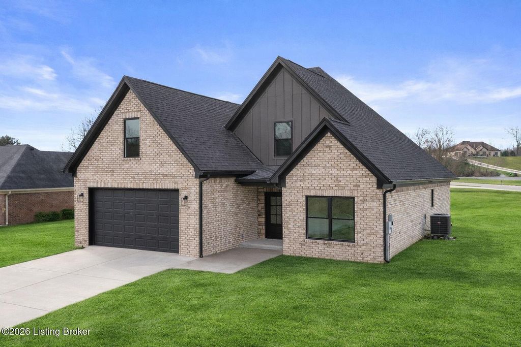 Photo of 2 Valleywood Ct, Carrollton, KY 41008 (MLS # 1709406)