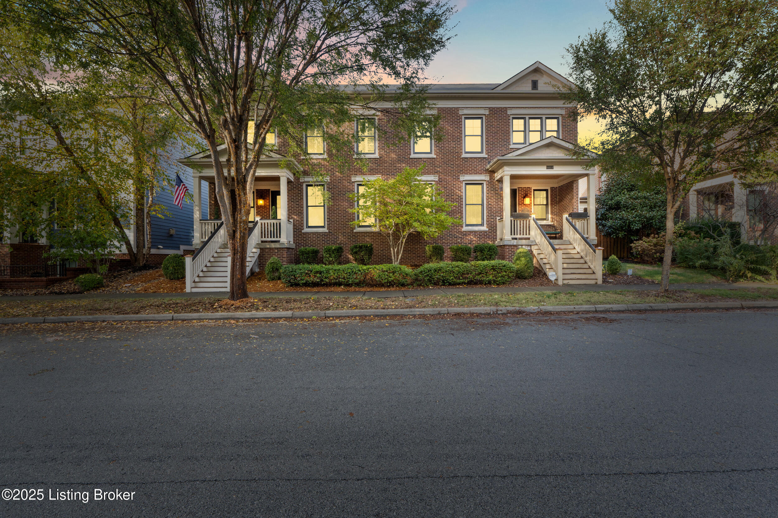 9405 Delphinium St # A