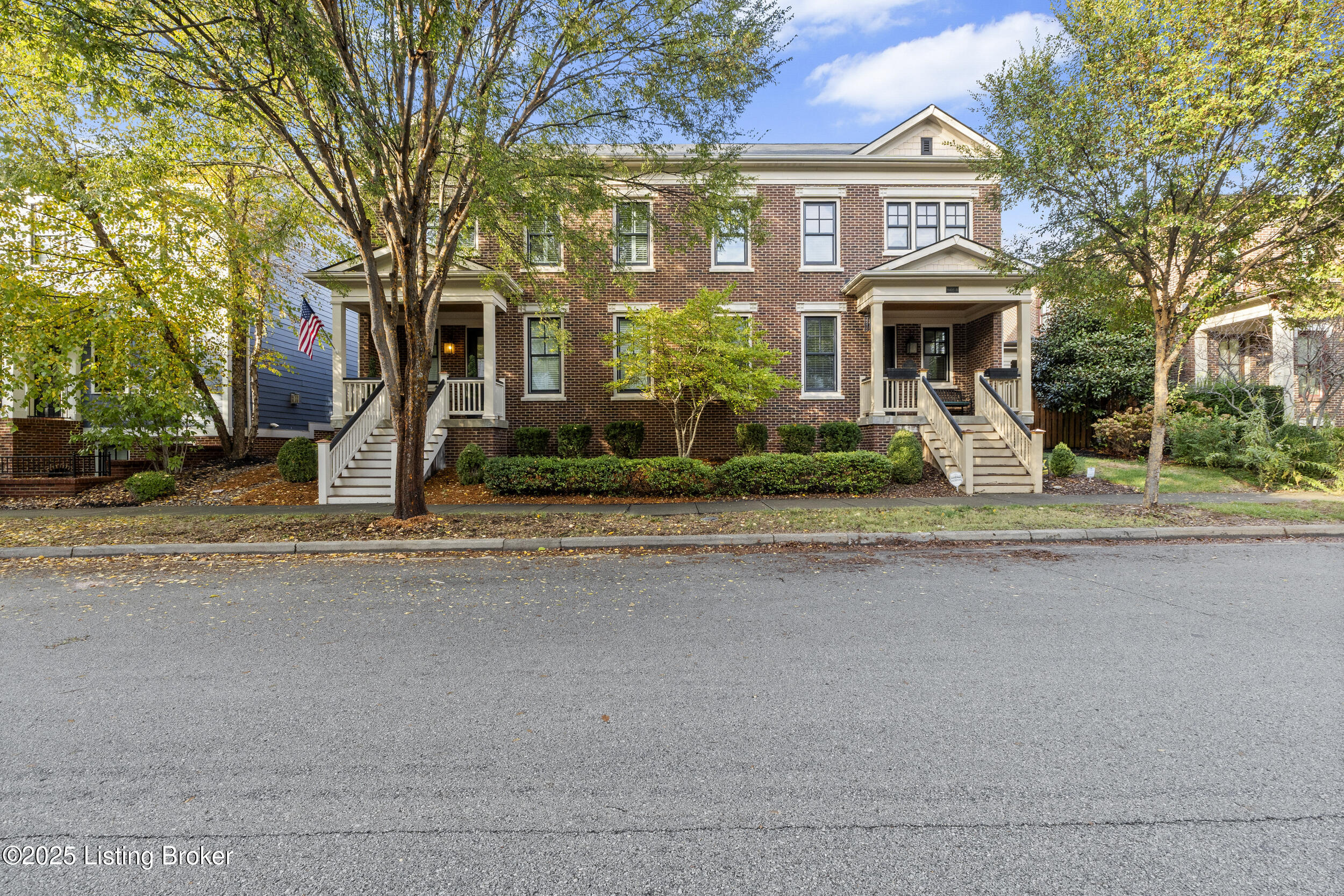 9405 Delphinium St # A