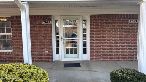 Photo of 7619 Stovall Pl, Louisville, KY 40228 (MLS # 1706739)