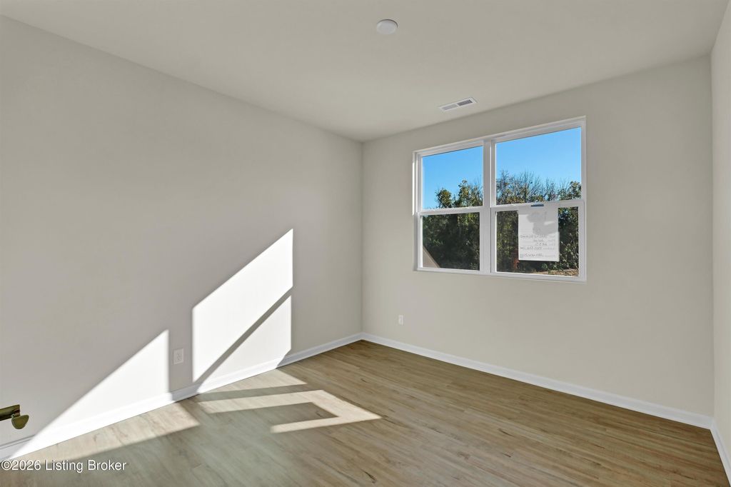 Photo of 6520 Fair Ridge Ln, Louisville, KY 40291 (MLS # 1708172)