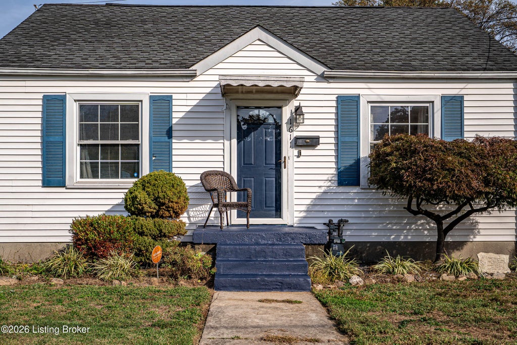 Photo of 1611 Sale Ave, Louisville, KY 40215 (MLS # 1733198)