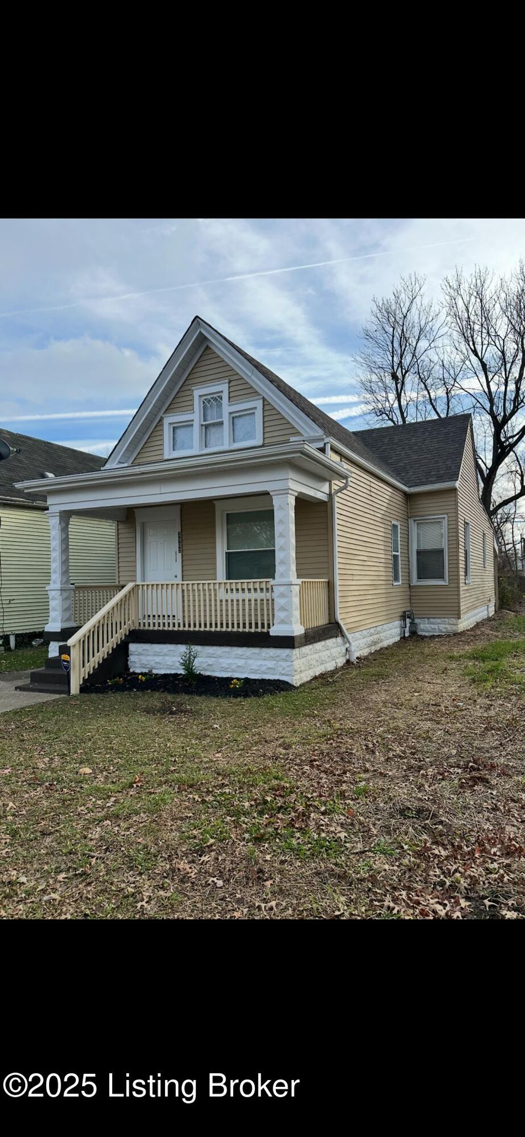 Photo of 2502 Garland Ave, Louisville, KY 40211 (MLS # 1704695)