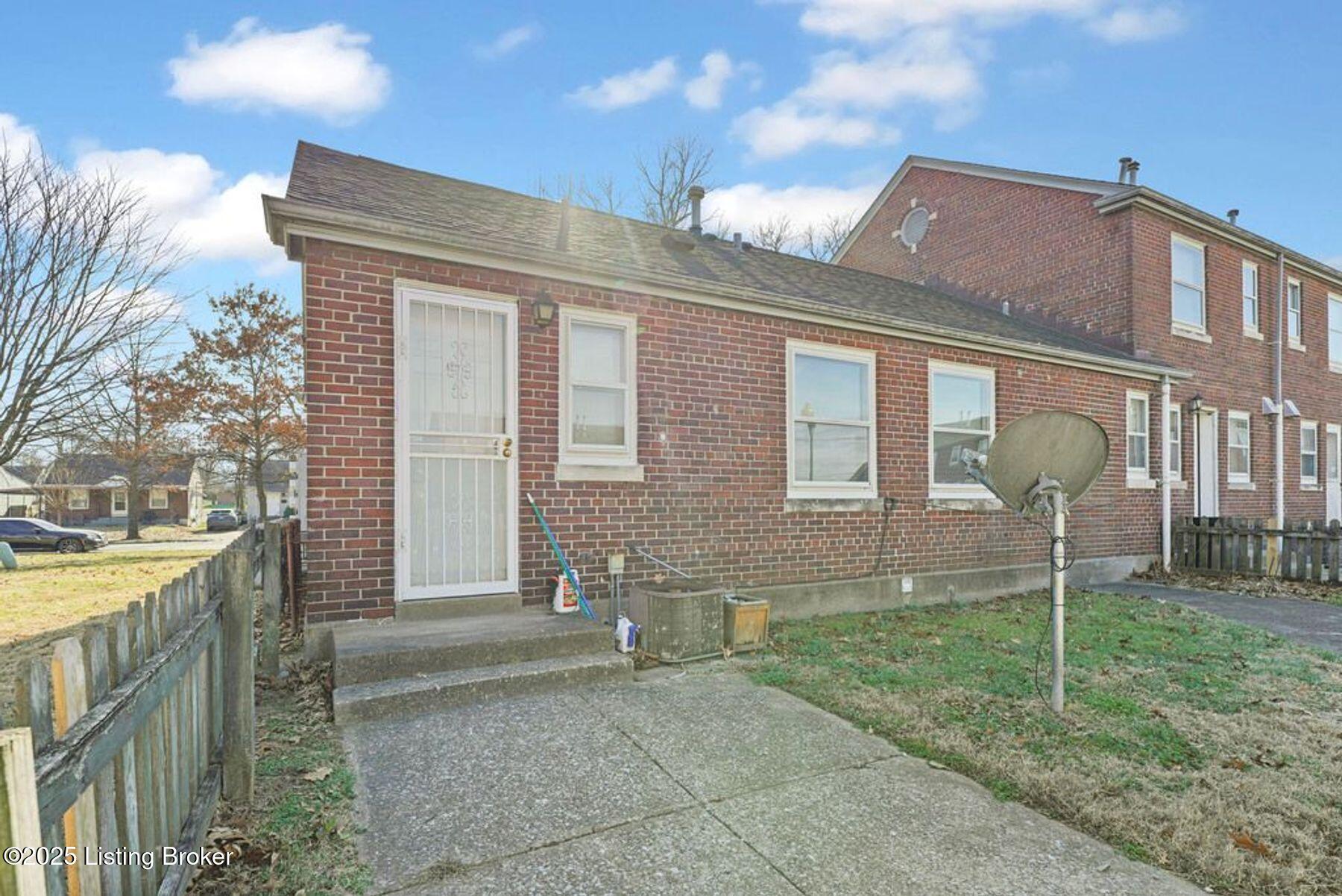 1779 Algonquin Pkwy, Louisville, Kentucky image 4