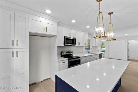 Photo of 8812 Swan Hill Rd, Louisville, KY 40241 (MLS # 1705597)