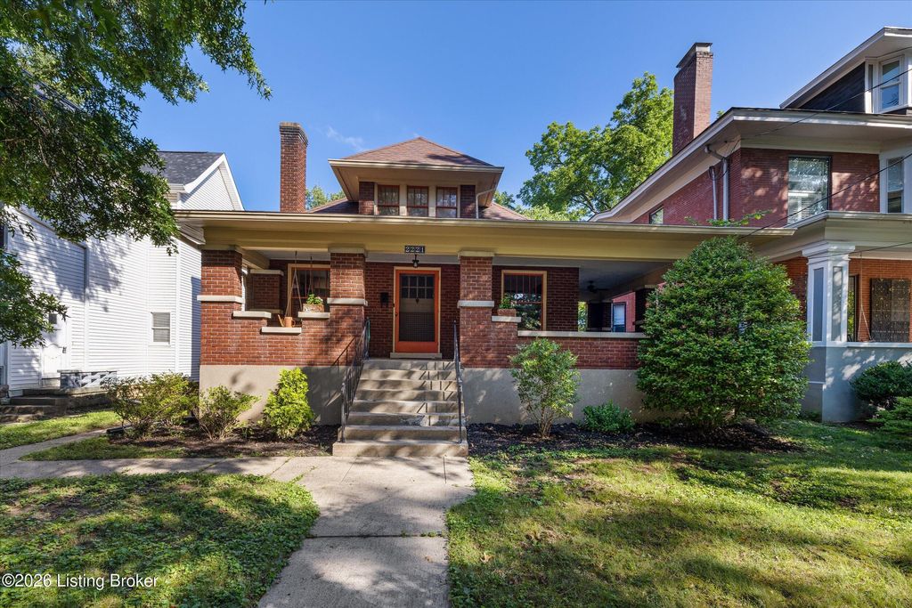Photo of 2221 Bonnycastle Ave, Louisville, KY 40205 (MLS # 1723274)