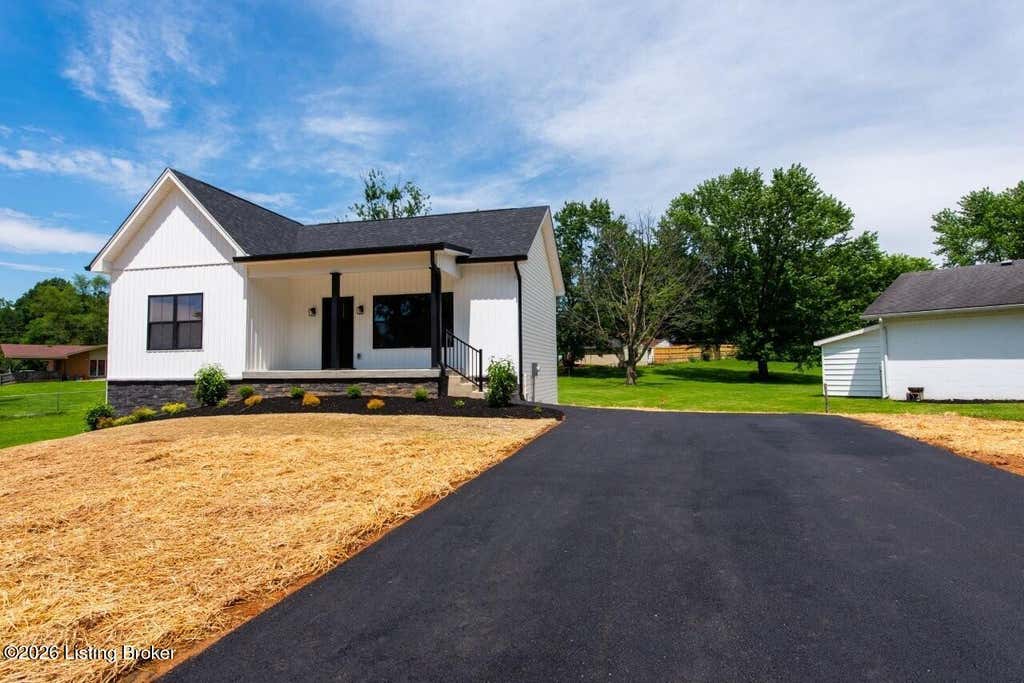 Photo of 8301 Acme Way, Louisville, KY 40219 (MLS # 1720682)