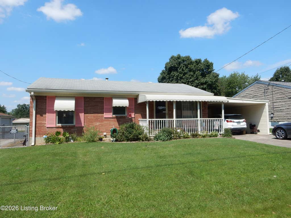Photo of 252 Norwood Way, Louisville, KY 40229 (MLS # 1725726)