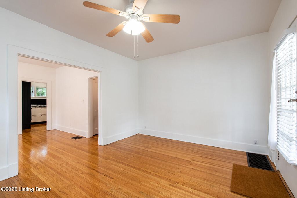 Photo of 2032 Lakeside Dr, Louisville, KY 40205 (MLS # 1708082)