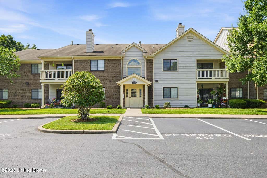 Photo of 8510 Ambrosse Ln #207, Louisville, KY 40299 (MLS # 1722473)