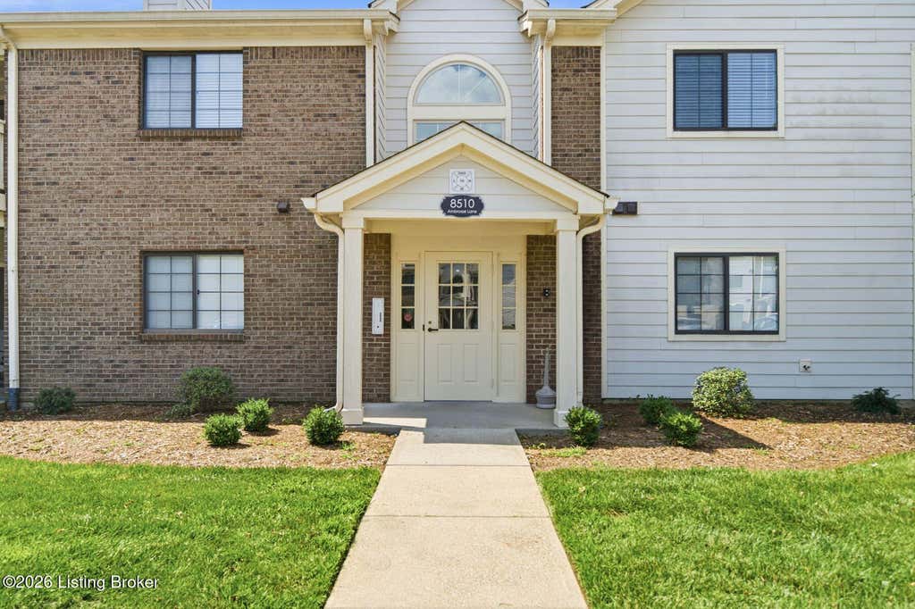 Photo of 8510 Ambrosse Ln #207, Louisville, KY 40299 (MLS # 1722473)