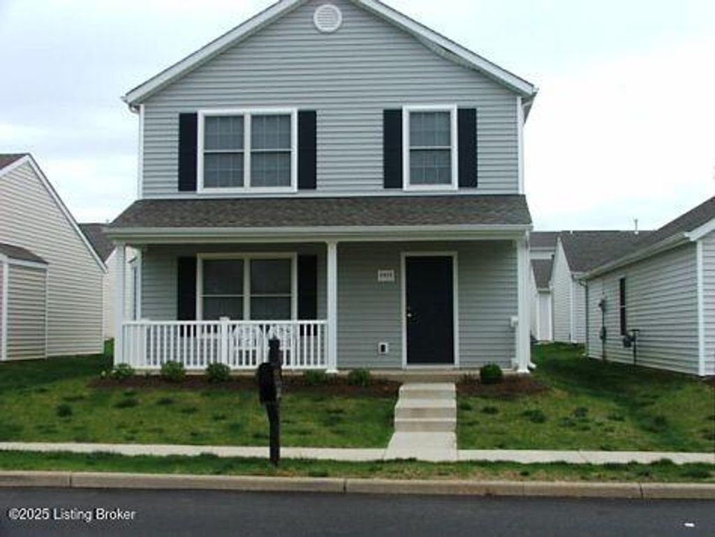 Photo of 5925 Brandon Dunes Dr, Louisville, KY 40228 (MLS # 1703377)