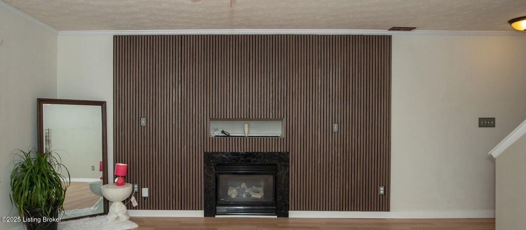 Photo of 5925 Brandon Dunes Dr, Louisville, KY 40228 (MLS # 1703377)