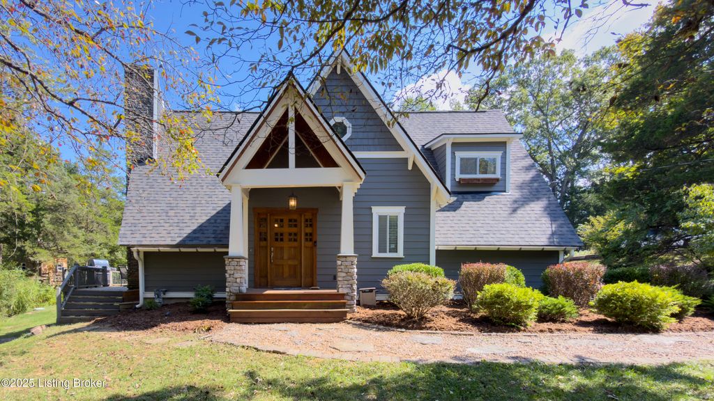 Photo of 3517 E Dogwood Cir, La Grange, KY 40031 (MLS # 1699777)