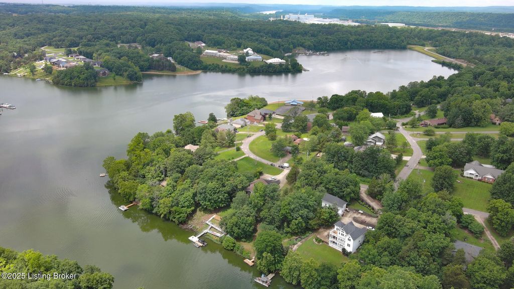 Photo of 29 Wingate Rd, Brandenburg, KY 40108 (MLS # 1722930)