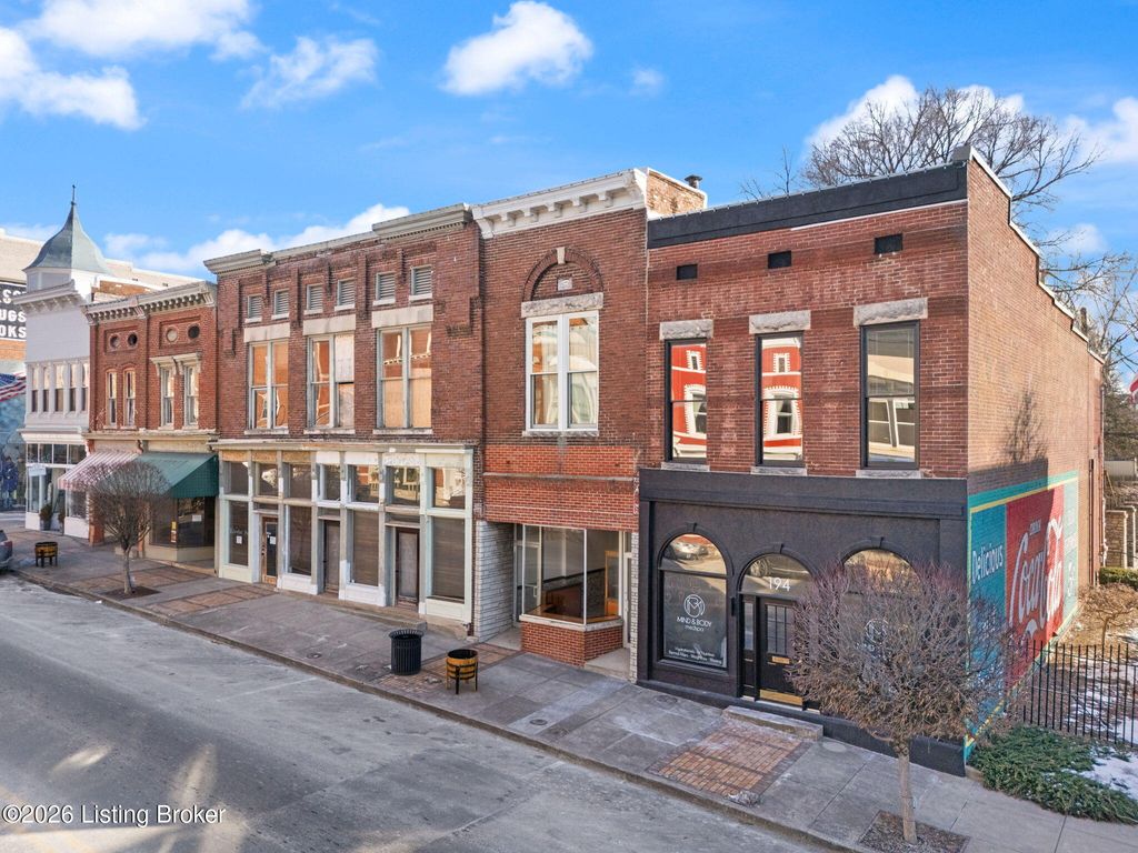 Photo of 192 S Main St, Versailles, KY 40383 (MLS # 1715649)