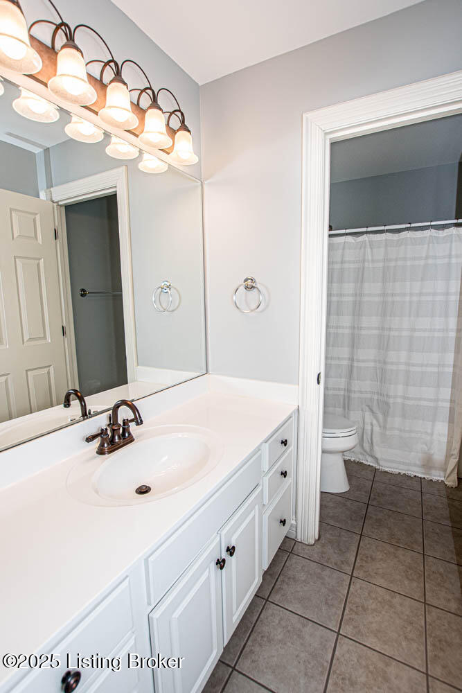 12901 Crestmoor Cir, Prospect, Kentucky image 33