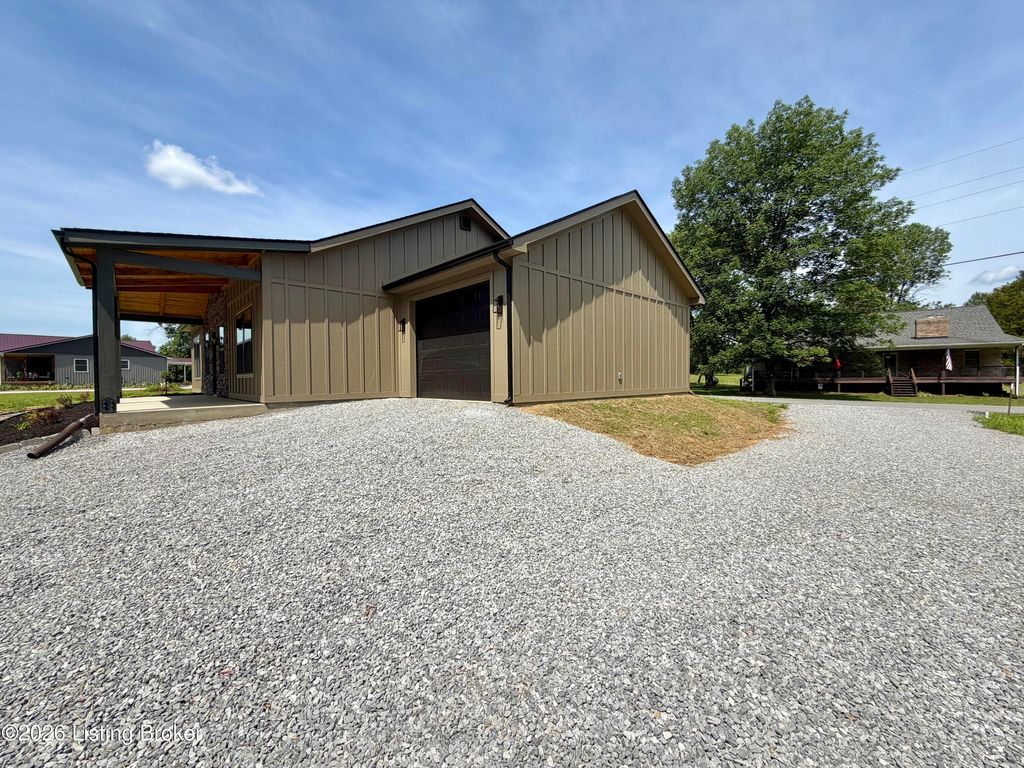 Photo of 95 Waterside Dr, Falls Of Rough, KY 40119 (MLS # 1721463)