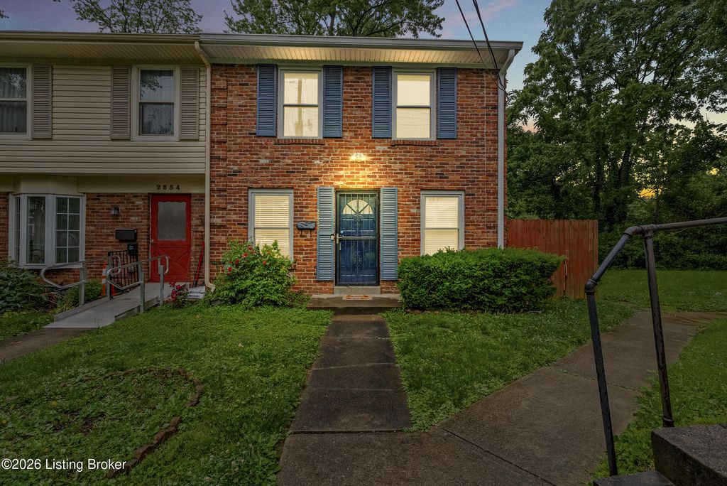Photo of 2852 Coleen Ct, Louisville, KY 40206 (MLS # 1718340)