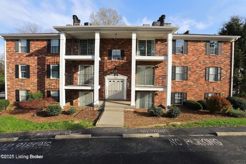 Condo For Sale - 3312 Colonial Manor Cir #UNIT 6A<br/> Louisville, KY 40218