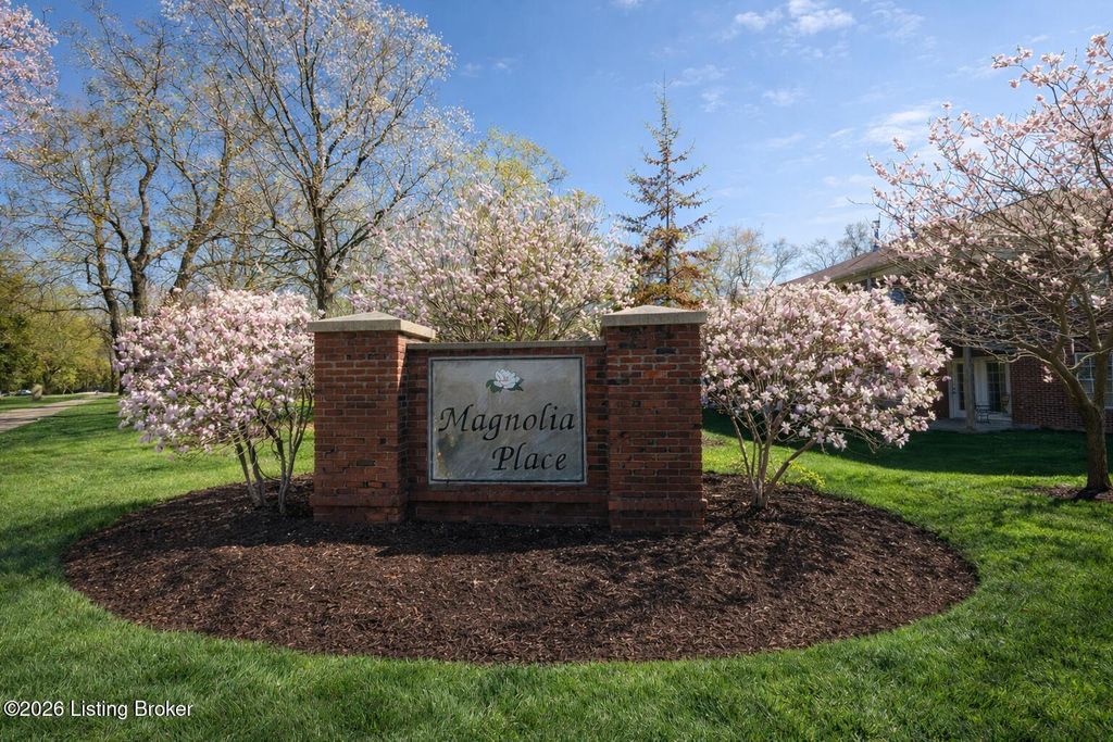 Photo of 3012 Clevan Way #102, Louisville, KY 40220 (MLS # 1711452)