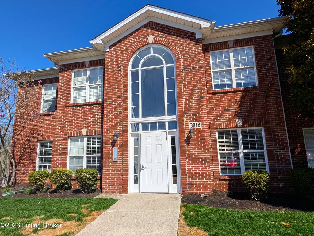 Photo of 3012 Clevan Way #102, Louisville, KY 40220 (MLS # 1711452)