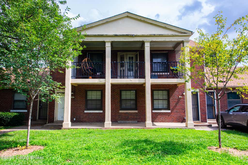 Photo of 1 College Ct, Louisville, KY 40203 (MLS # 1724073)