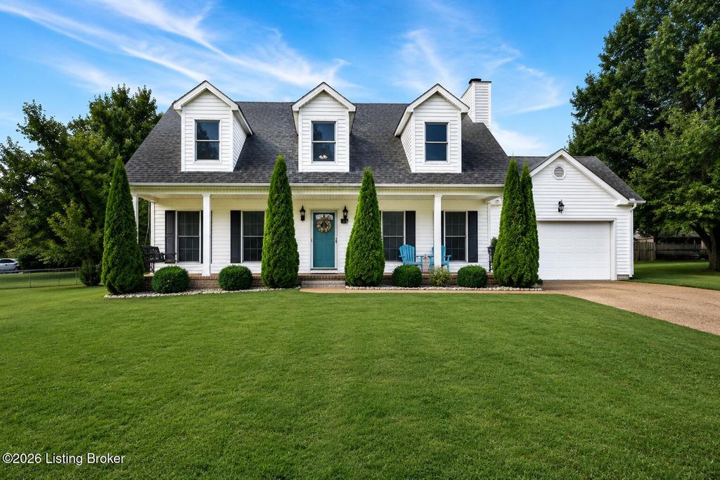 Photo of 409 E Vine St, Shelbyville, KY 40065 (MLS # 1722928)