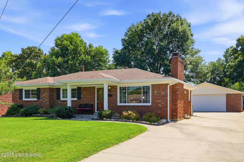 Photo of 7707 Tip Top Ln, Louisville, KY 40219 (MLS # 1719736)