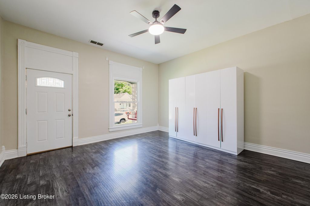 Photo of 443 E Brandeis Ave, Louisville, KY 40217 (MLS # 1719665)