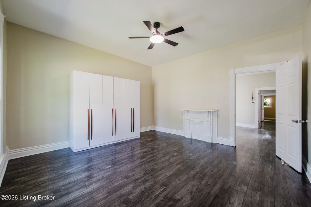 Photo of 443 E Brandeis Ave, Louisville, KY 40217 (MLS # 1719665)