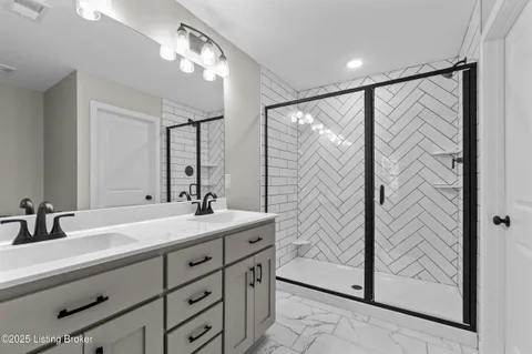 389 Williamsburg Dr, Mt Washington, KY 40047 - #: 1699739