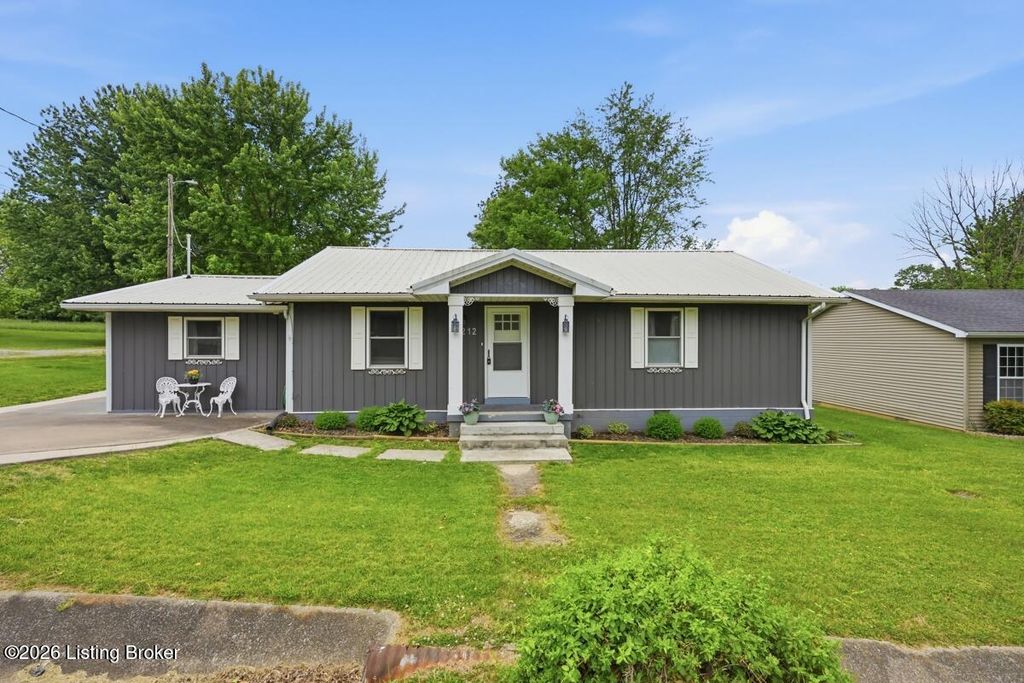 Photo of 212 Lilac Rd, Leitchfield, KY 42754 (MLS # 1715685)