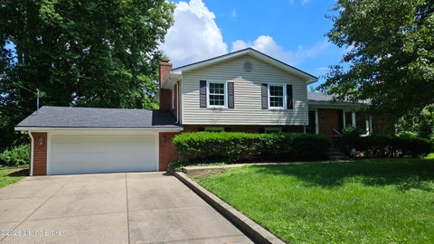 Homes For Sale - 4117 Nachand Ln<br/> Louisville, KY 40218