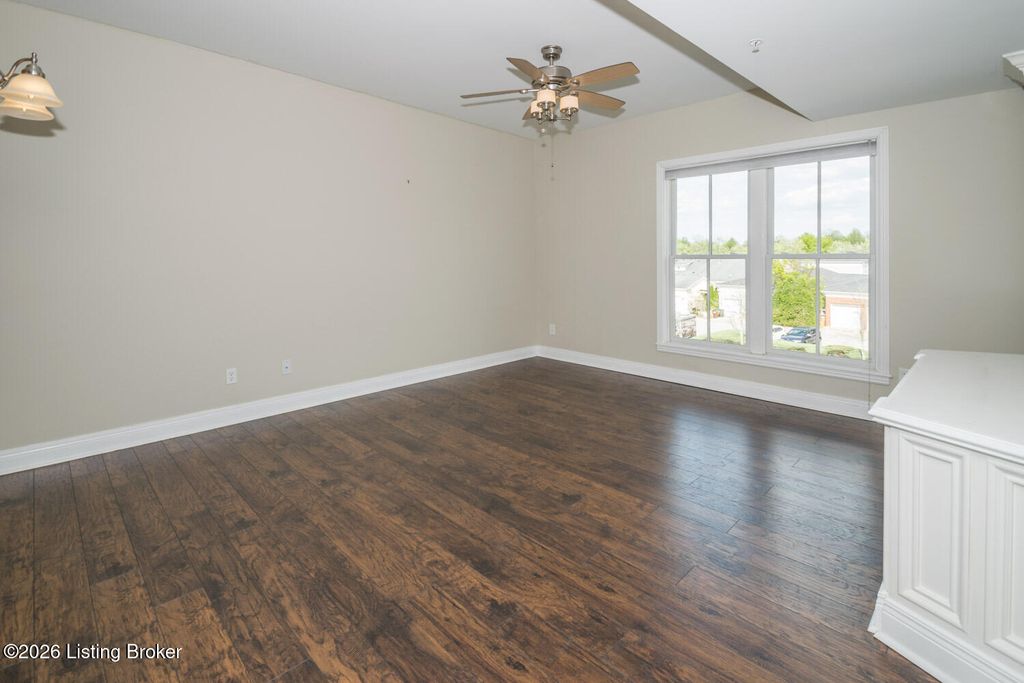 Photo of 10619 Meeting St #304, Prospect, KY 40059 (MLS # 1714117)