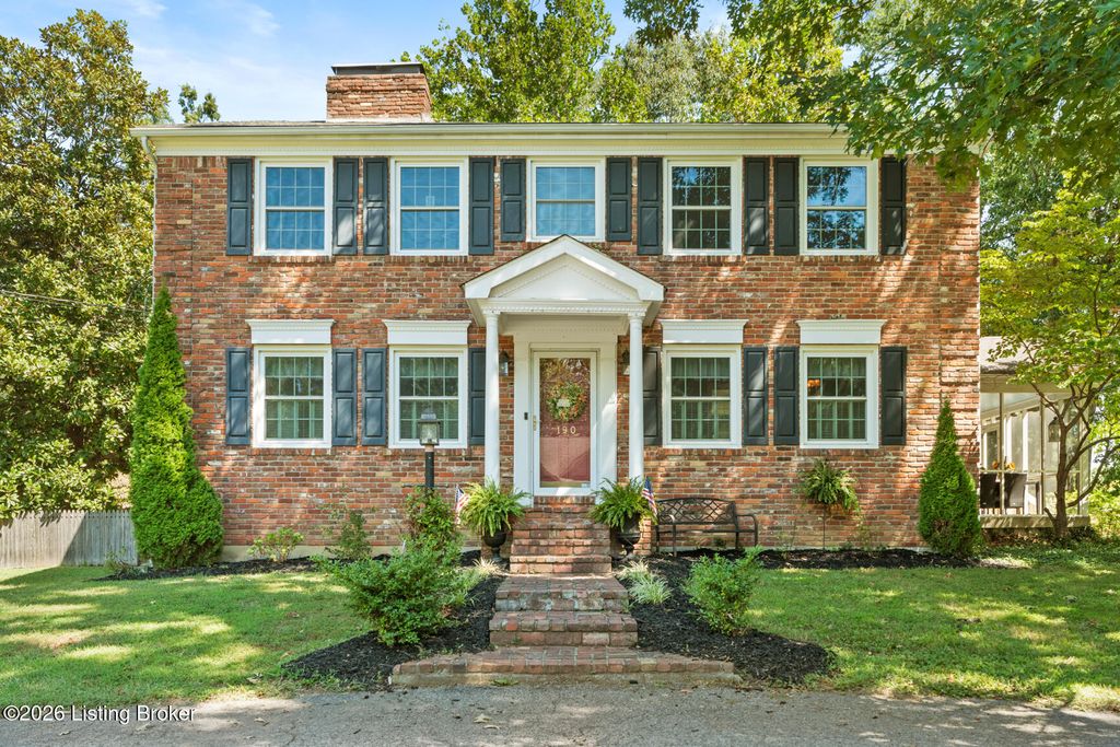 Photo of 190 Spruce Ln, Mt Washington, KY 40047 (MLS # 1707476)