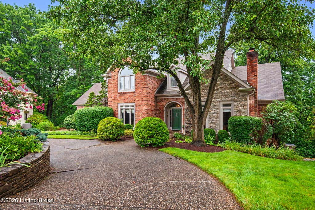 Photo of 14701 Forest Creek Way, Louisville, KY 40245 (MLS # 1722963)