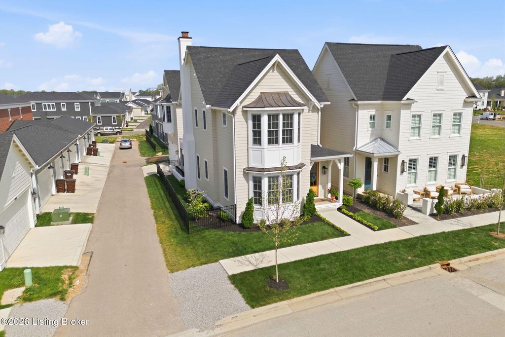 Photo of 6222 Saint Bernadette Ave, Prospect, KY 40059 (MLS # 1714594)