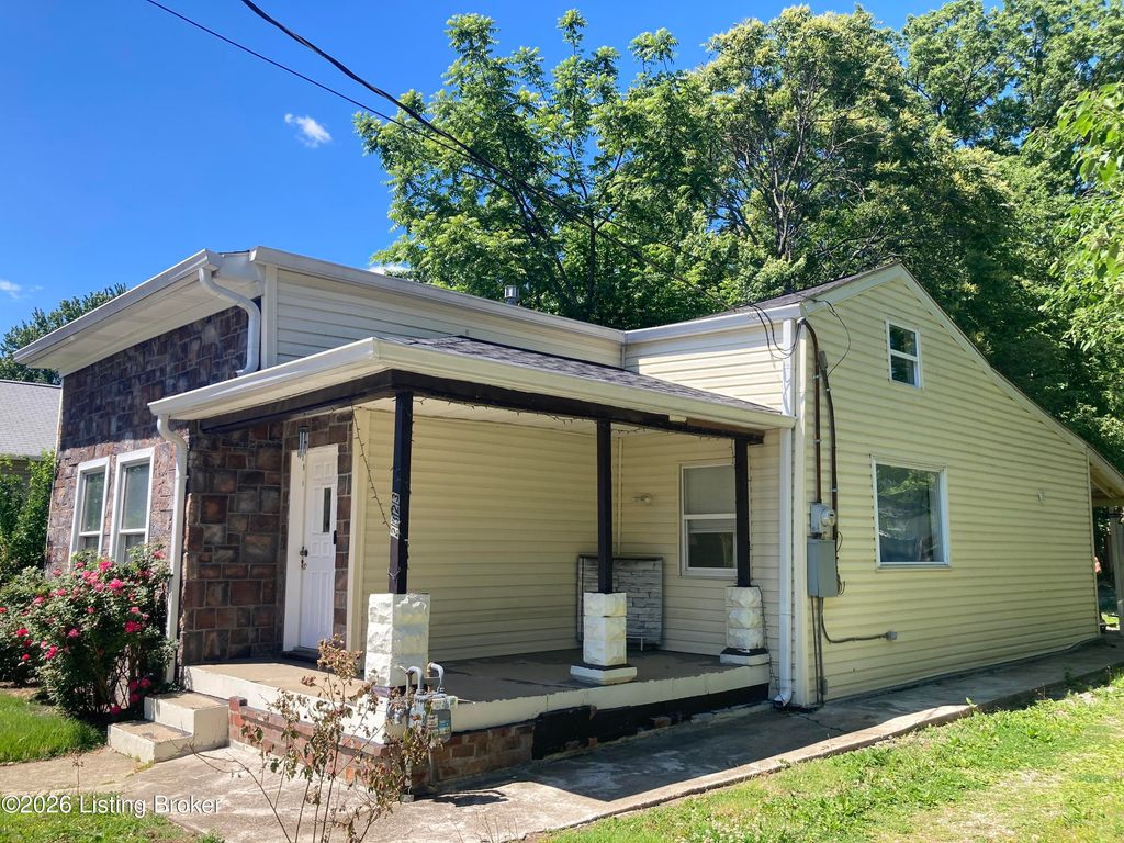 Photo of 2323 Portland Ave, Louisville, KY 40212 (MLS # 1717967)