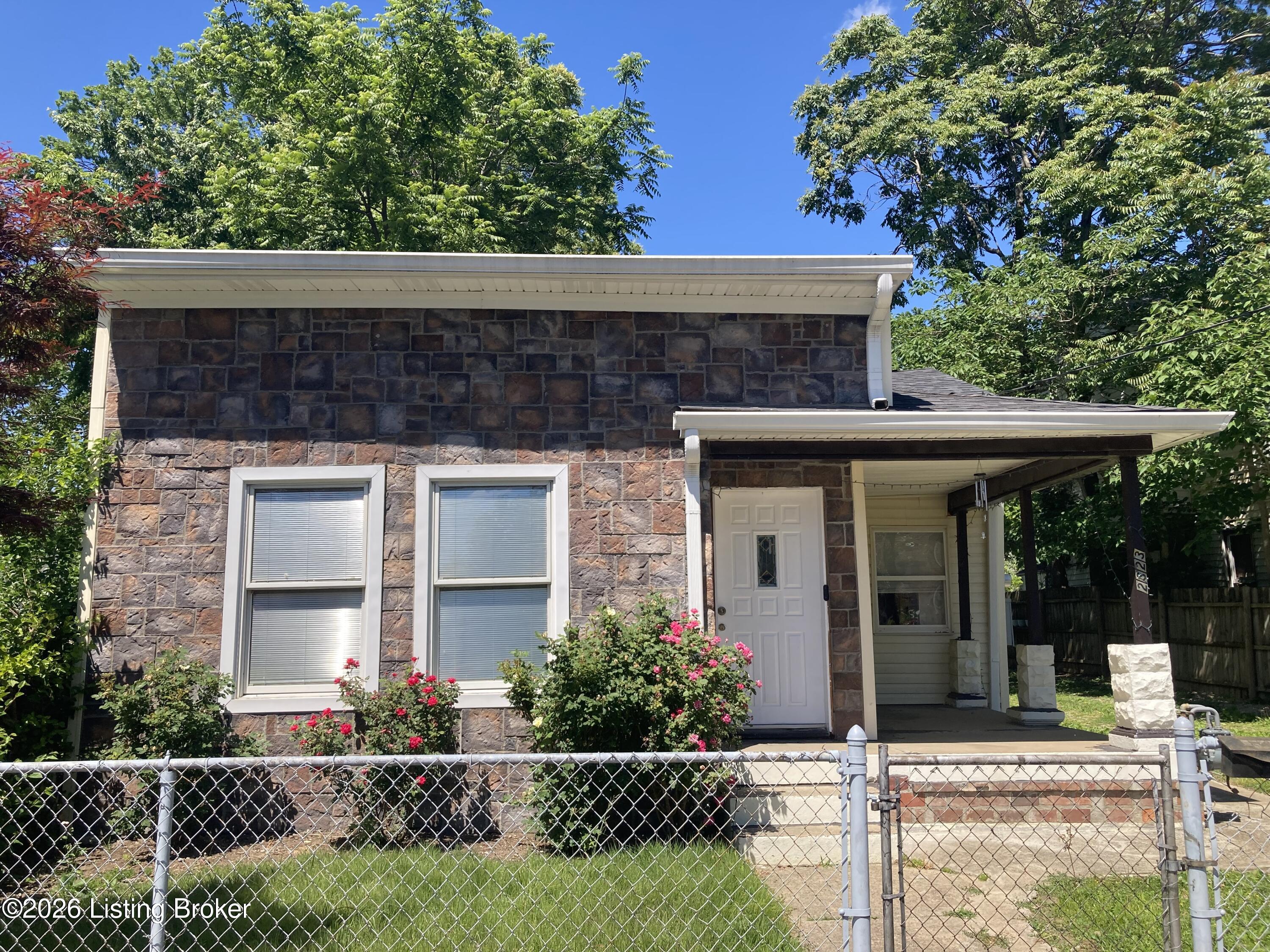 2323 Portland Ave