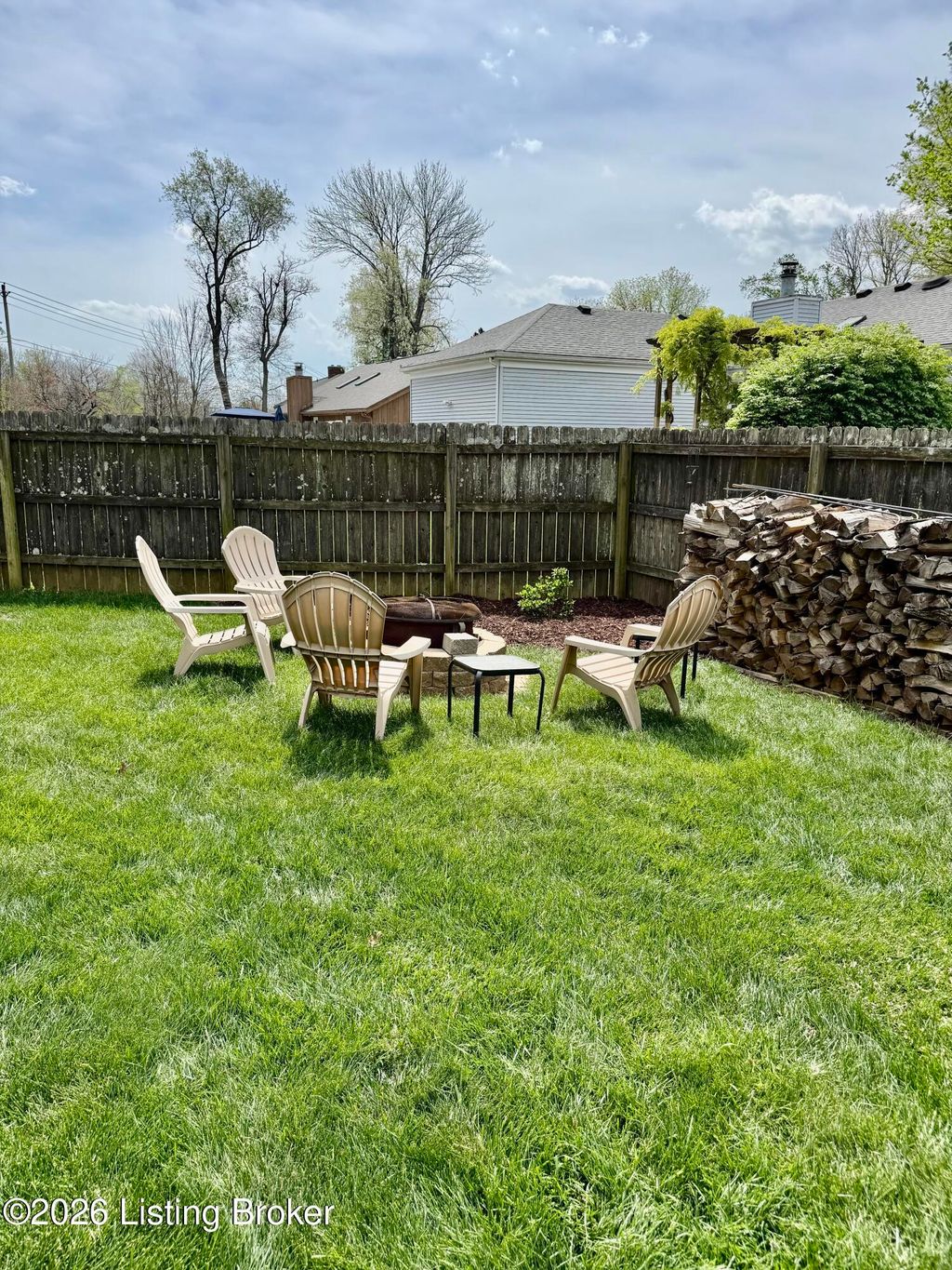 Photo of 12602 Towne Creek Rd, Louisville, KY 40243 (MLS # 1714143)