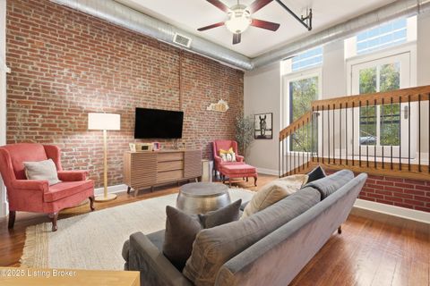 Photo of 532 S 4th St #UNIT 301, Louisville, KY 40202 (MLS # 1703711)